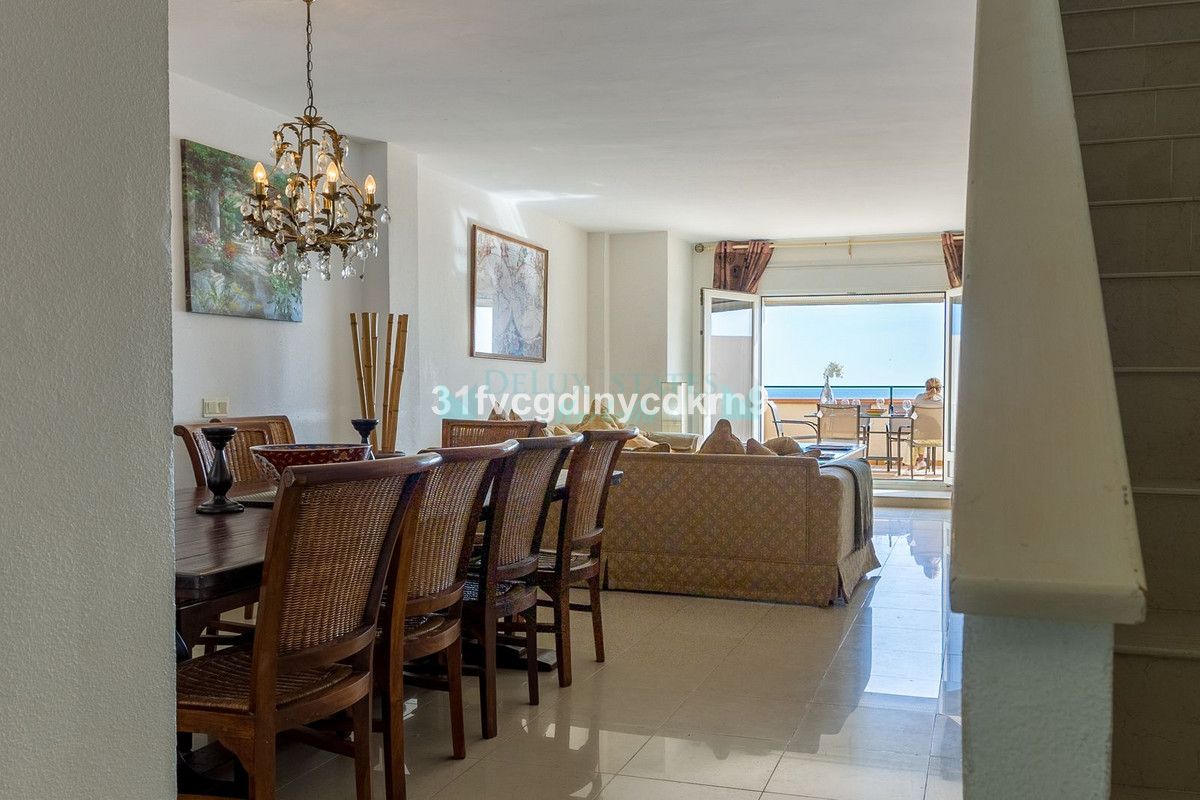 Town House for sale in Estepona