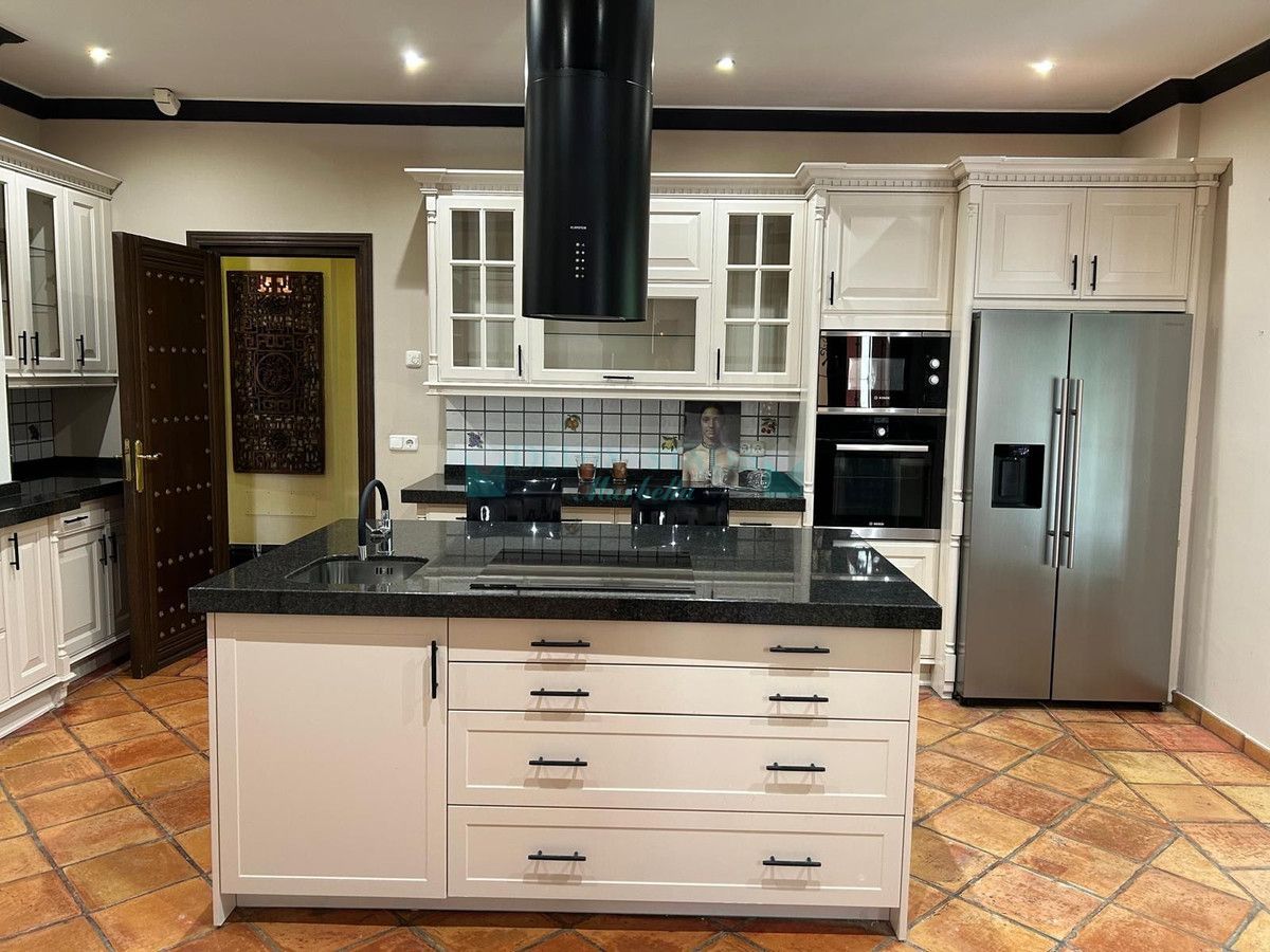 Villa for sale in Sierra Blanca, Marbella Golden Mile