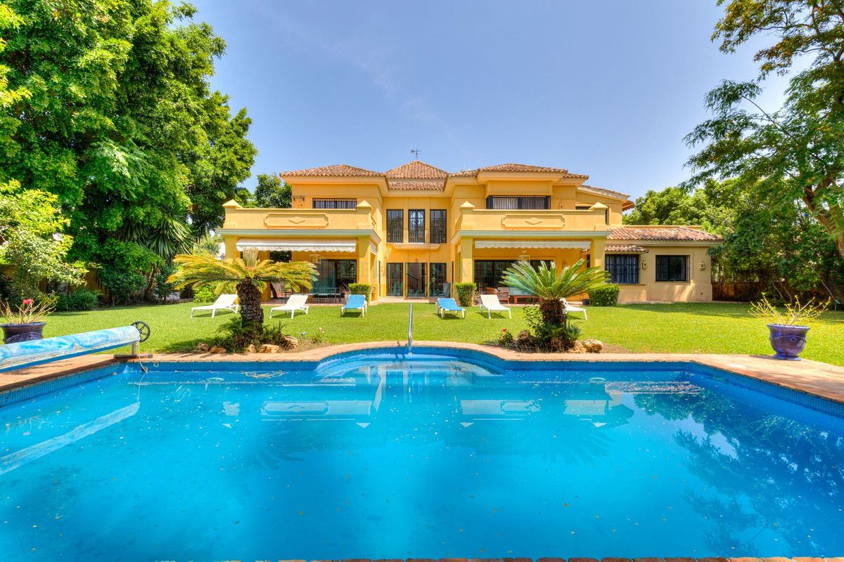 Villa for rent in Guadalmina Baja, San Pedro de Alcantara