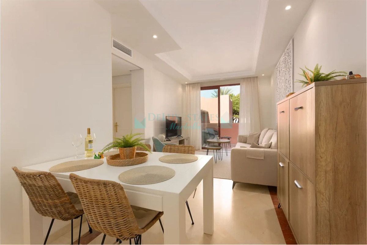 Apartment for sale in Elviria, Marbella East