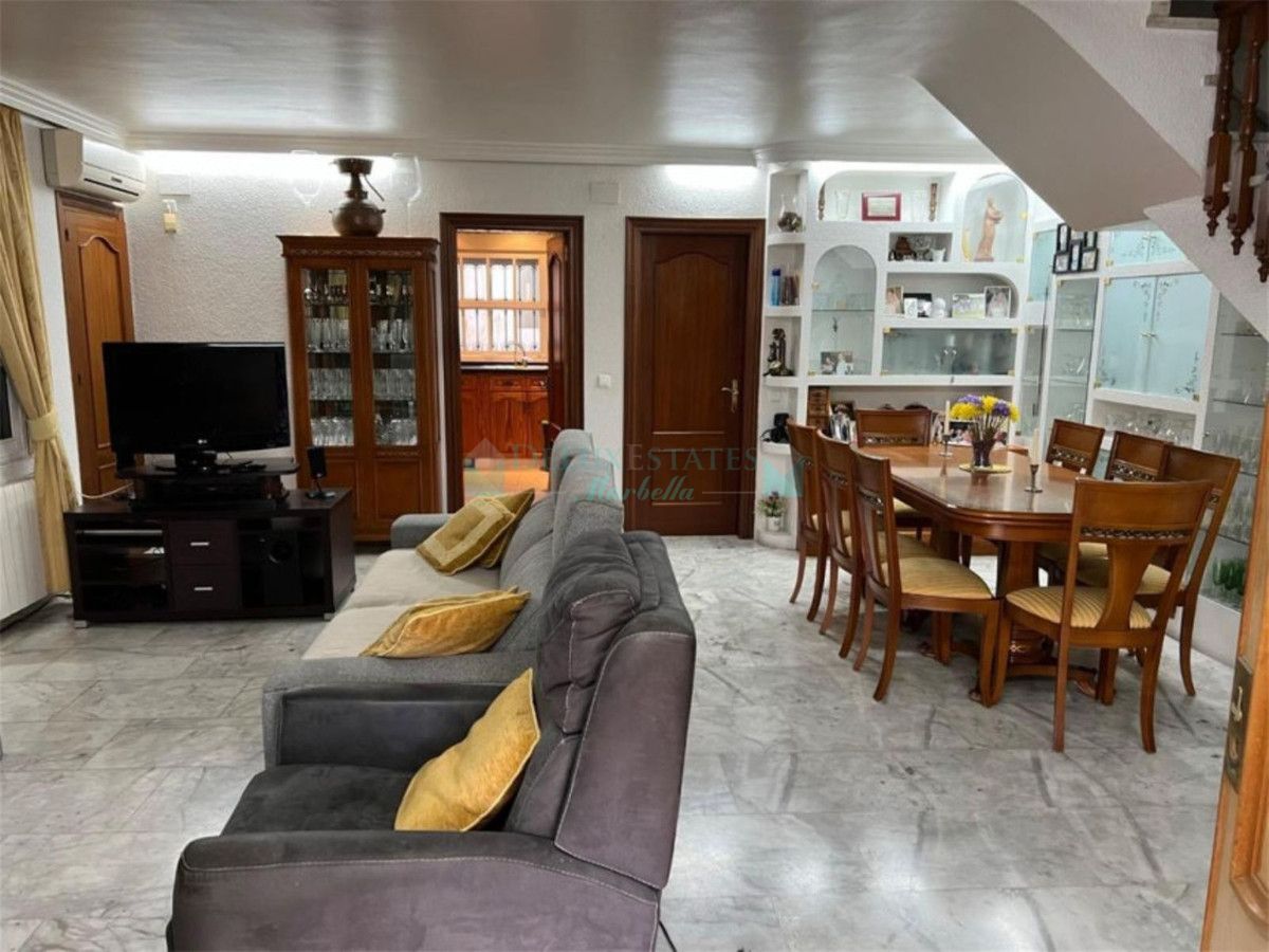 Semi Detached Villa for sale in Nueva Andalucia