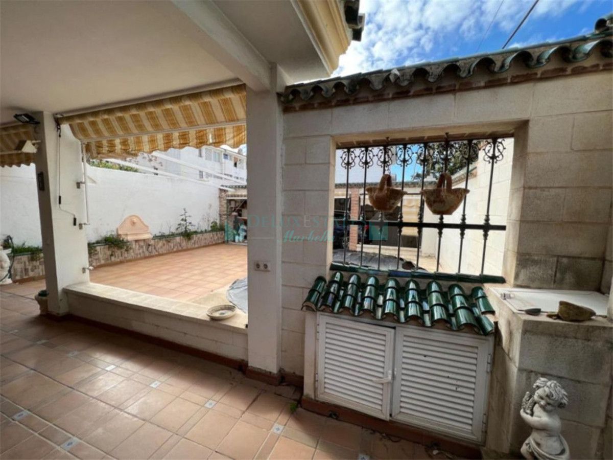 Semi Detached Villa for sale in Nueva Andalucia