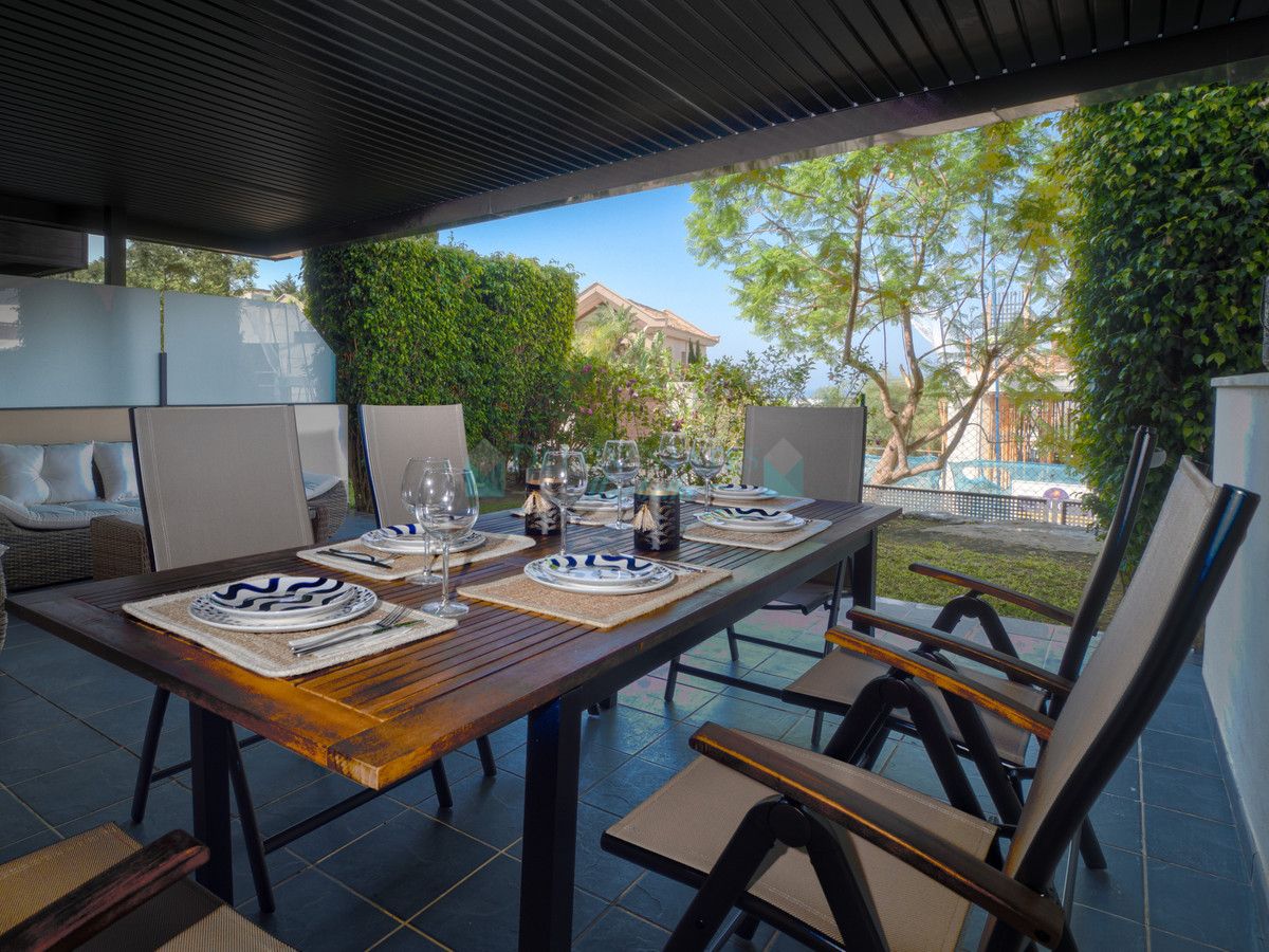 Ground Floor Apartment for sale in Los Flamingos, Benahavis