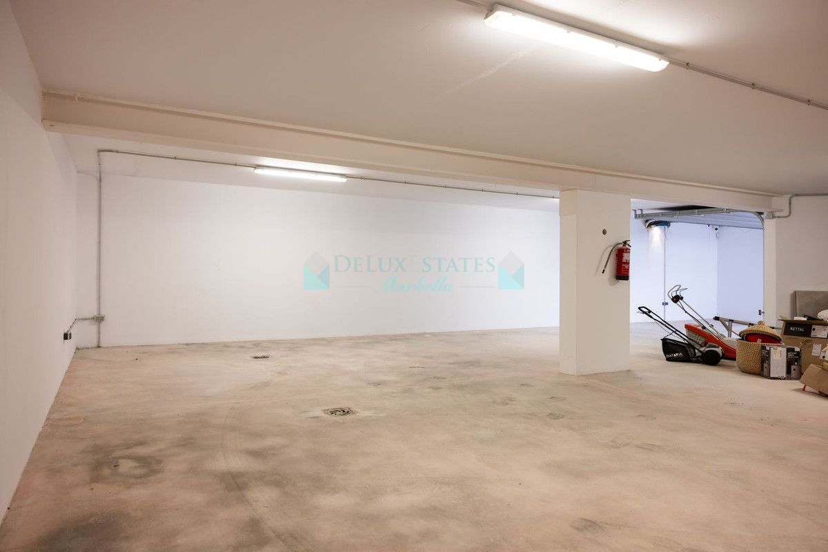 Villa for sale in Artola, Marbella East