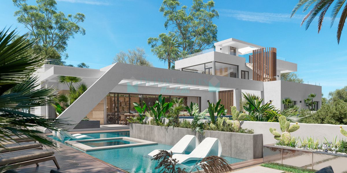 Villa for sale in Nueva Andalucia