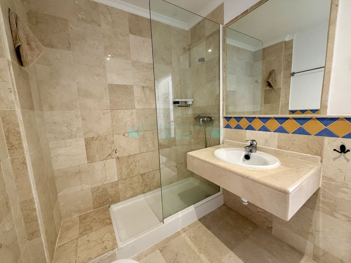 Ático en venta en Nueva Andalucia