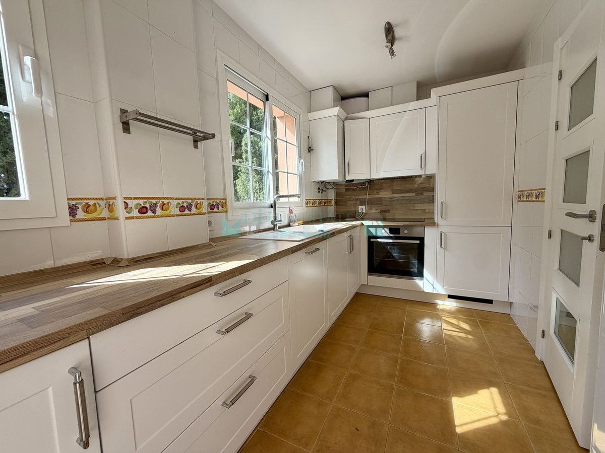 Ático en venta en Nueva Andalucia