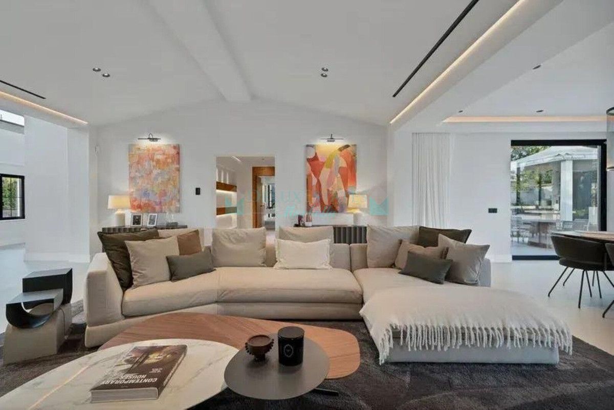 Villa for sale in Marbella - Puerto Banus