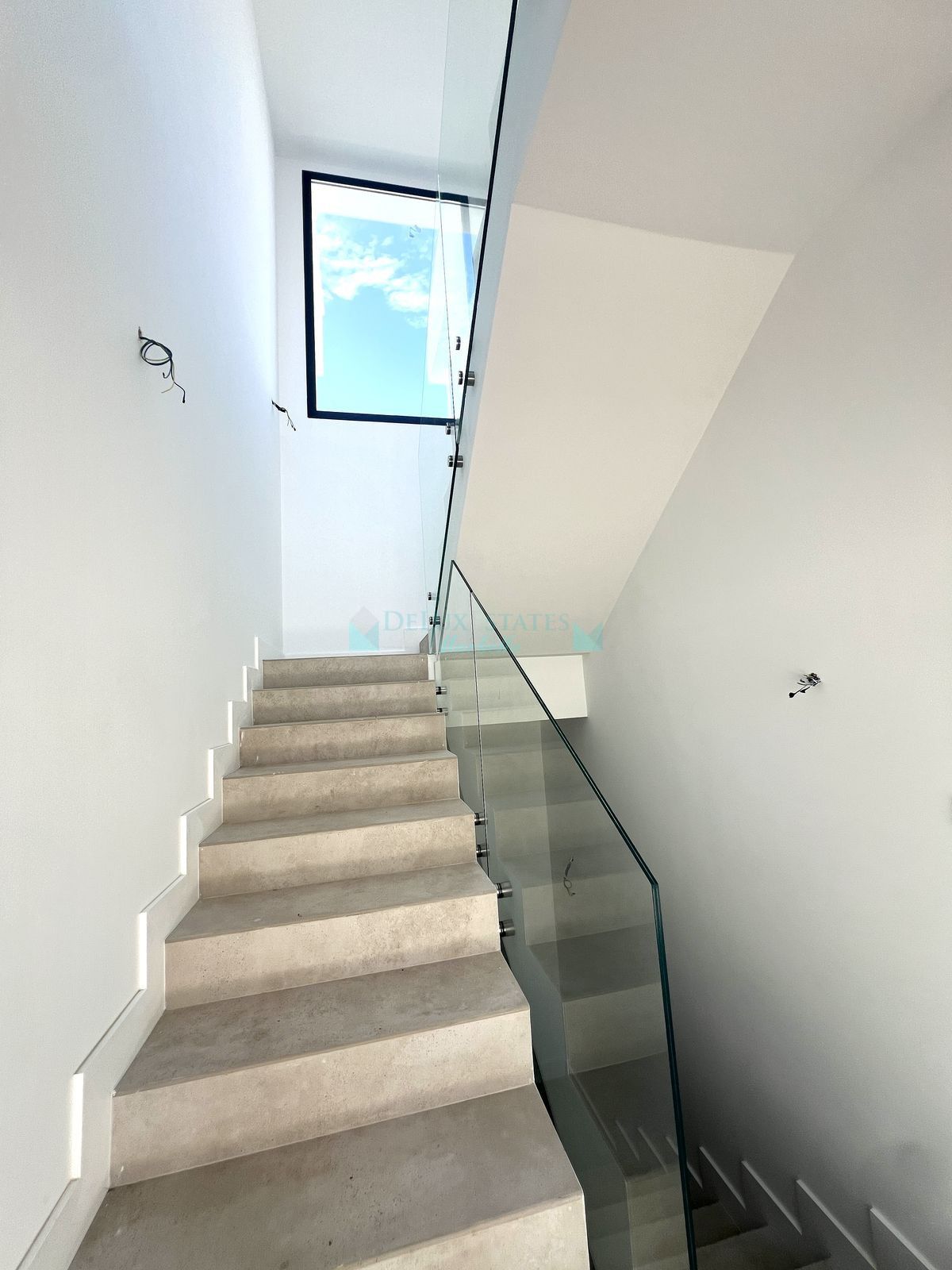 Villa for sale in Atalaya, Estepona