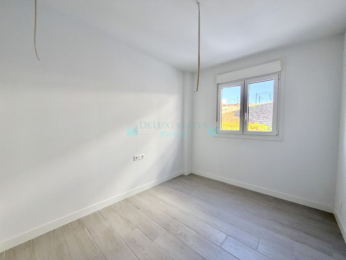 Apartment for sale in Estepona