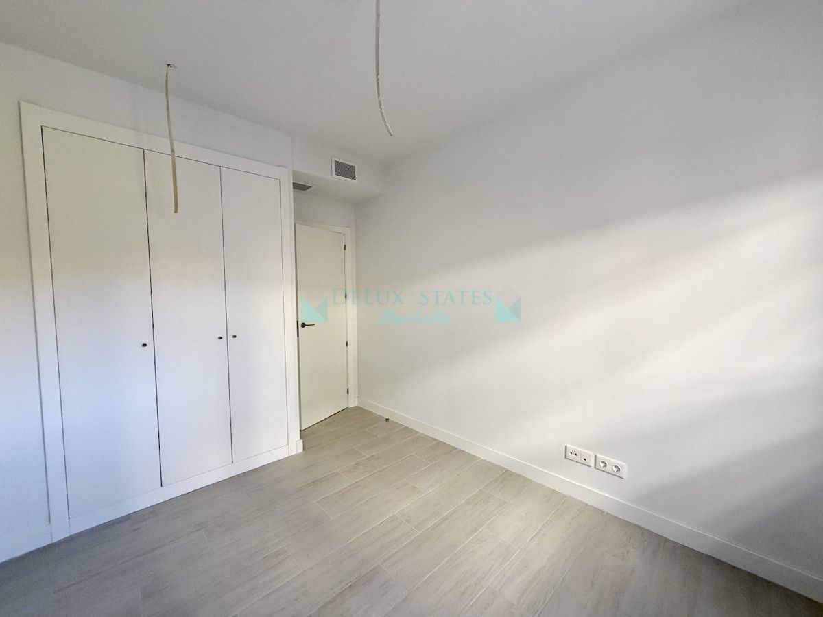 Apartment for sale in Estepona
