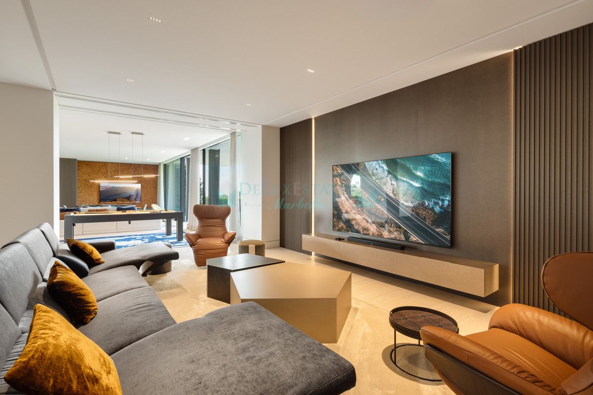 Villa for sale in La Quinta, Benahavis