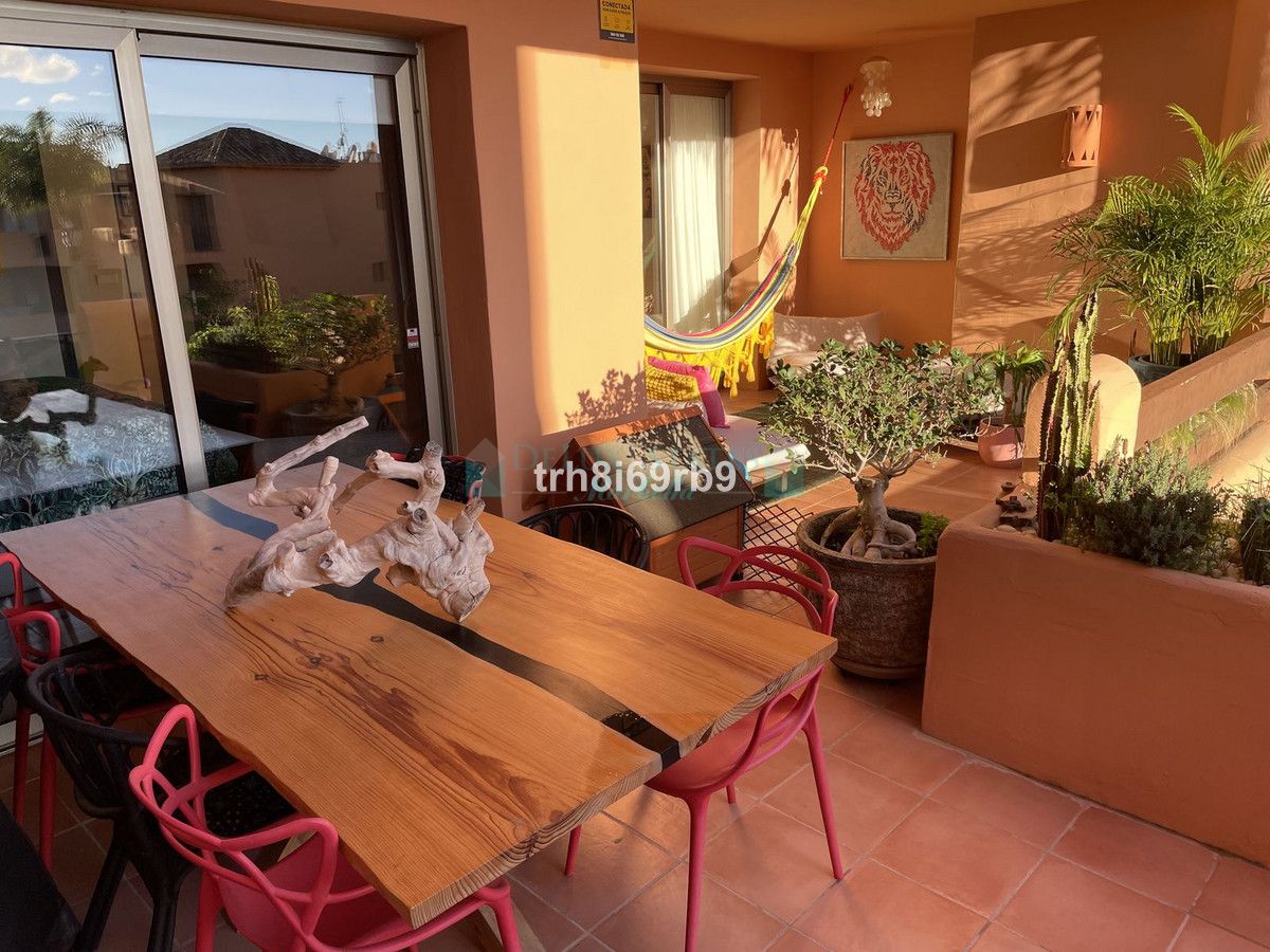 Apartment for sale in Bel Air, Estepona