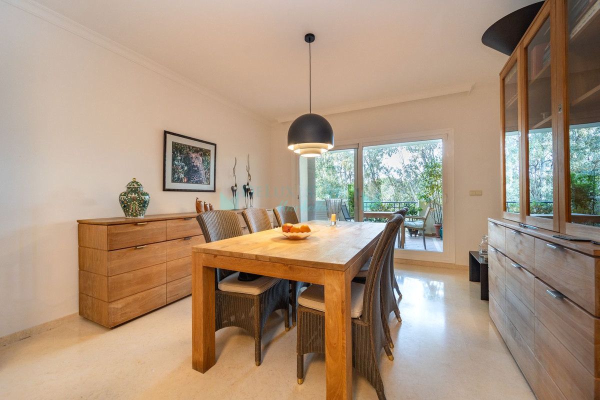 Ground Floor Apartment for sale in Elviria, Marbella East