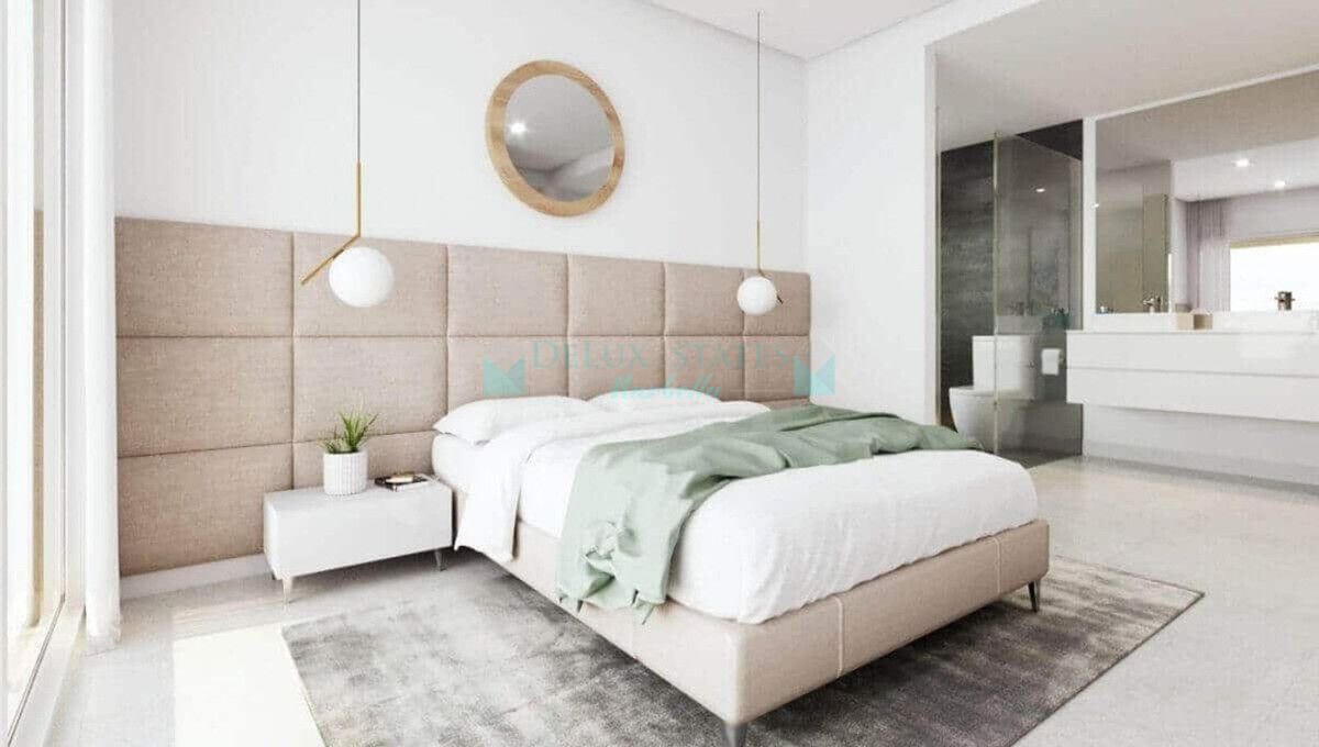 Apartment for sale in Estepona