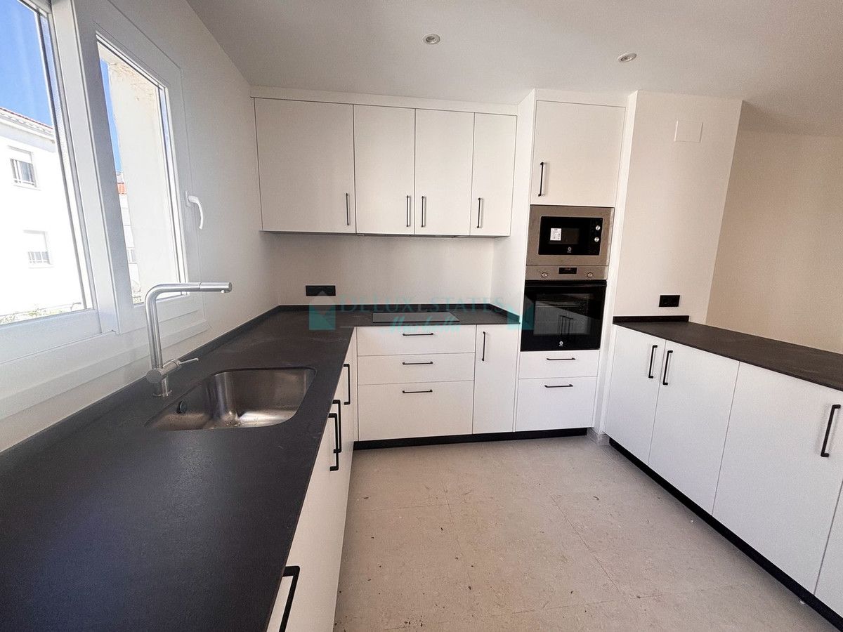 Apartamento en venta en Estepona