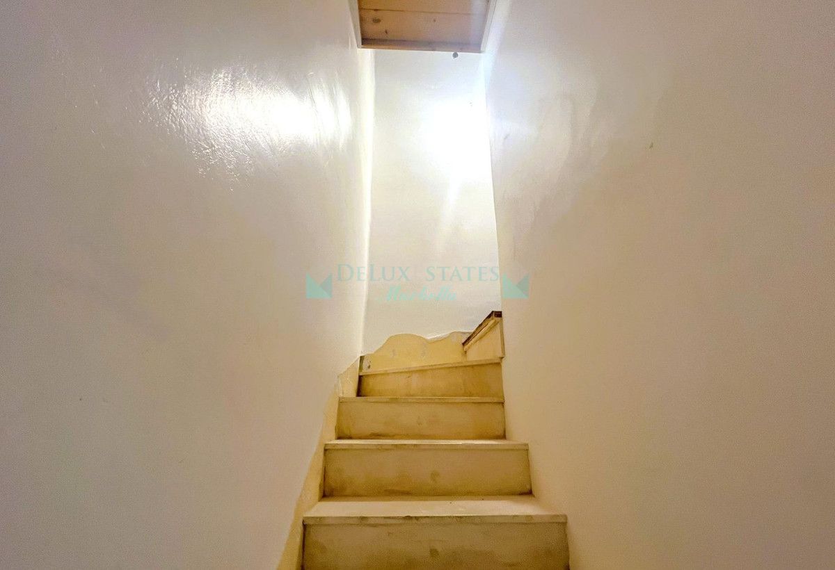 Villa Pareada en venta en Estepona