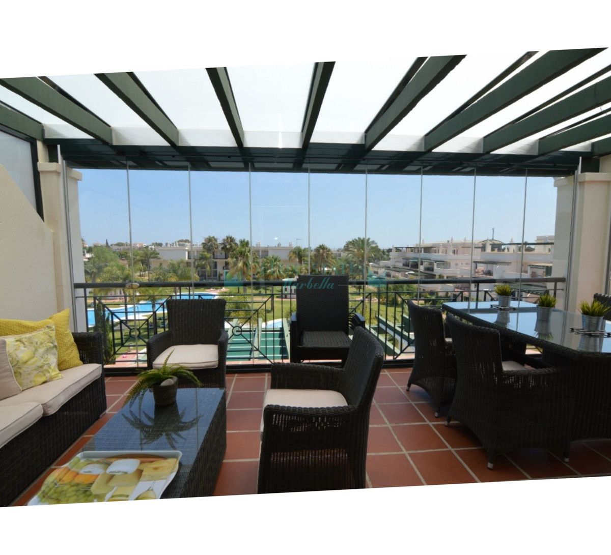 Penthouse for sale in Nueva Andalucia