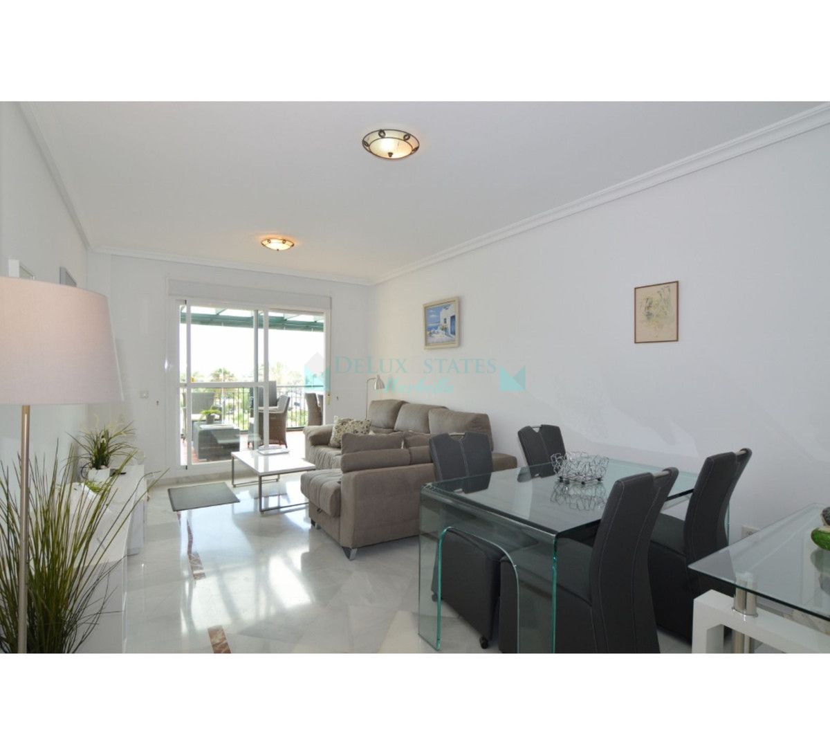 Penthouse for sale in Nueva Andalucia