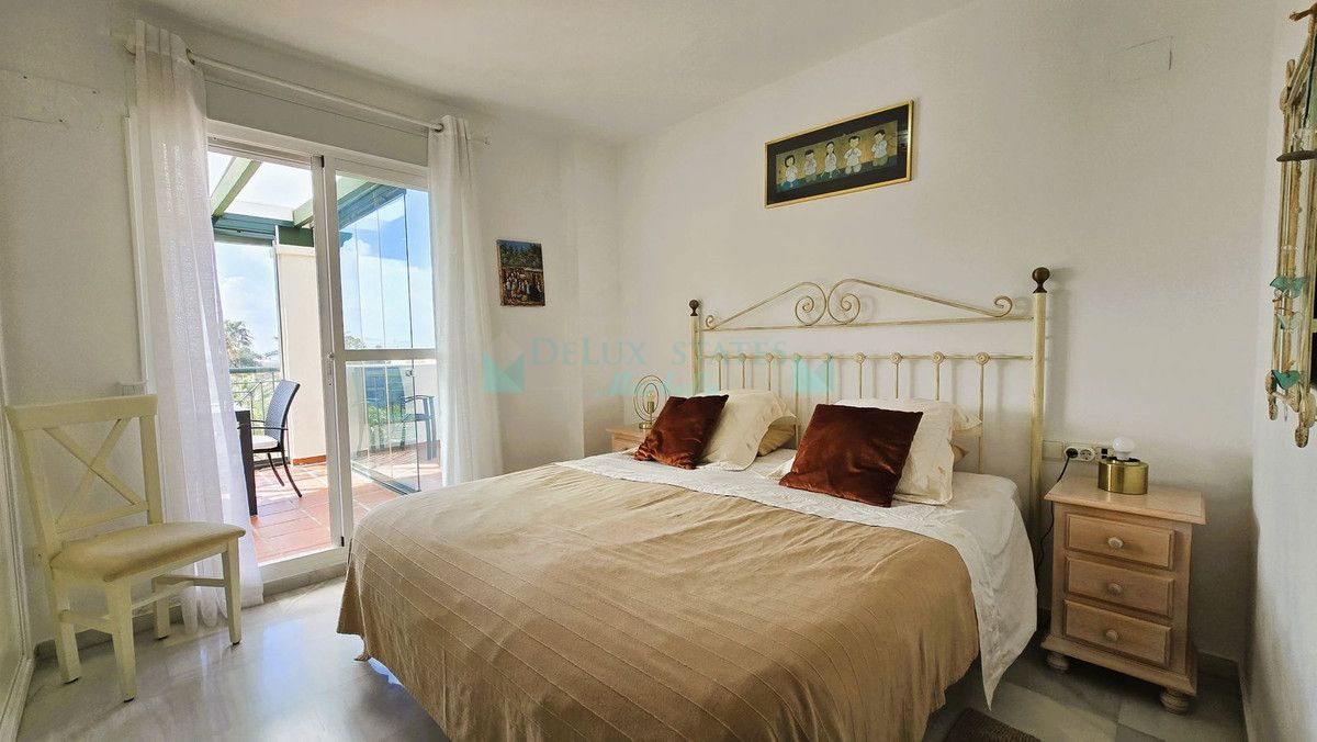 Penthouse for sale in Nueva Andalucia