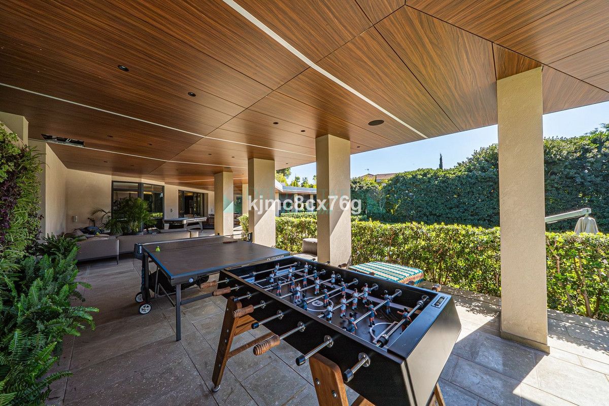 Villa for sale in Guadalmina Baja, San Pedro de Alcantara