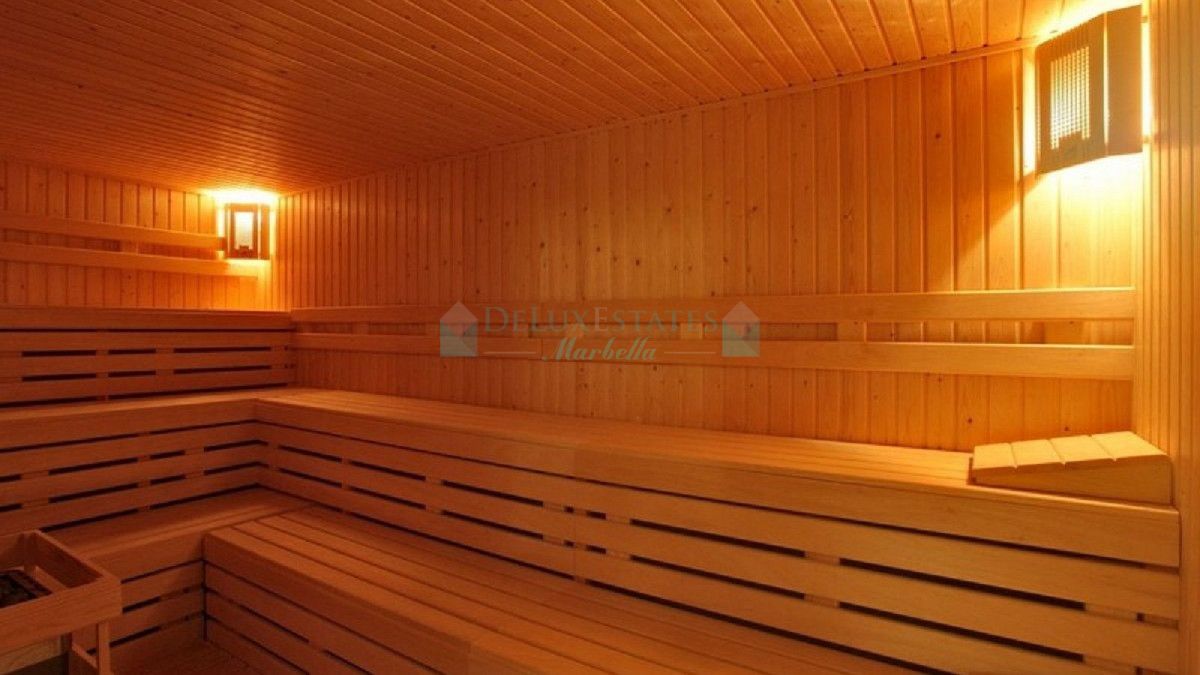 Apartment for sale in Marbella - Puerto Banus