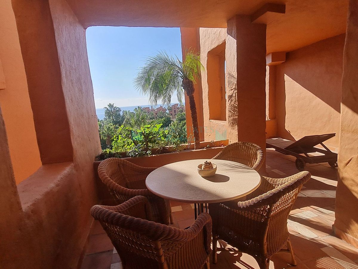 Apartment for sale in Estepona