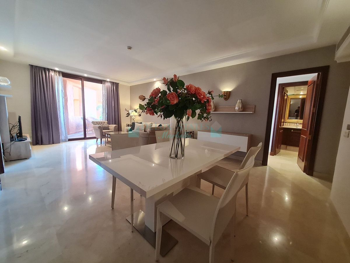 Apartment for sale in Estepona