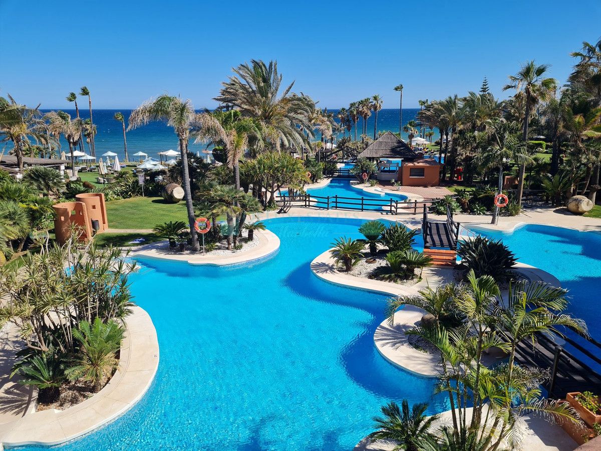 Apartment for sale in Estepona