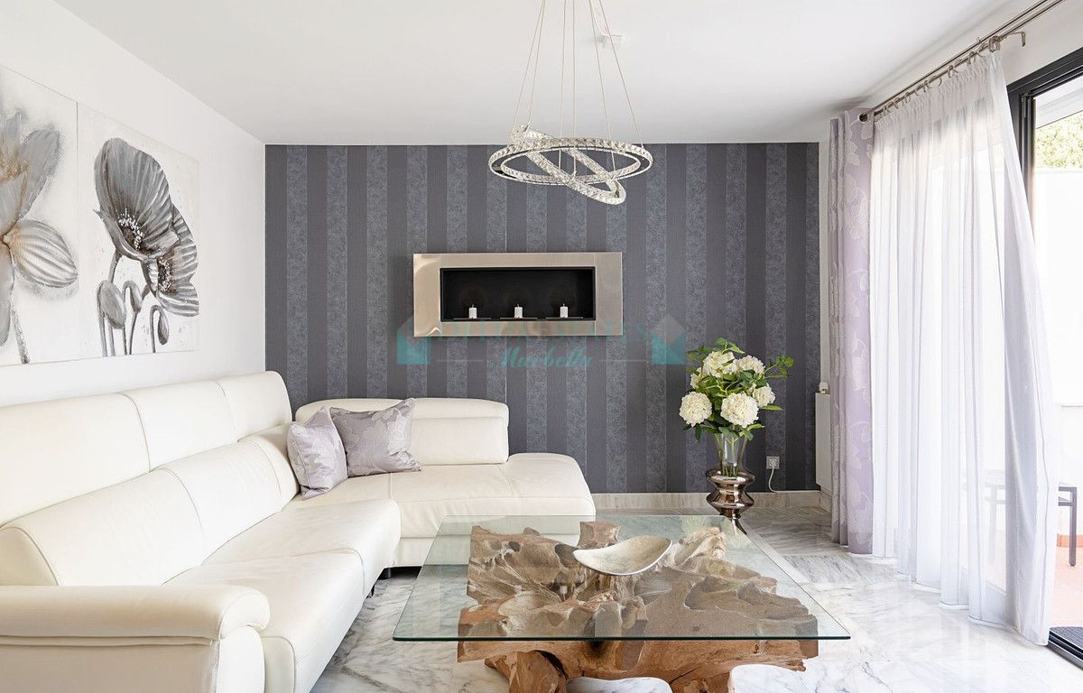 Town House for sale in Costalita, Estepona