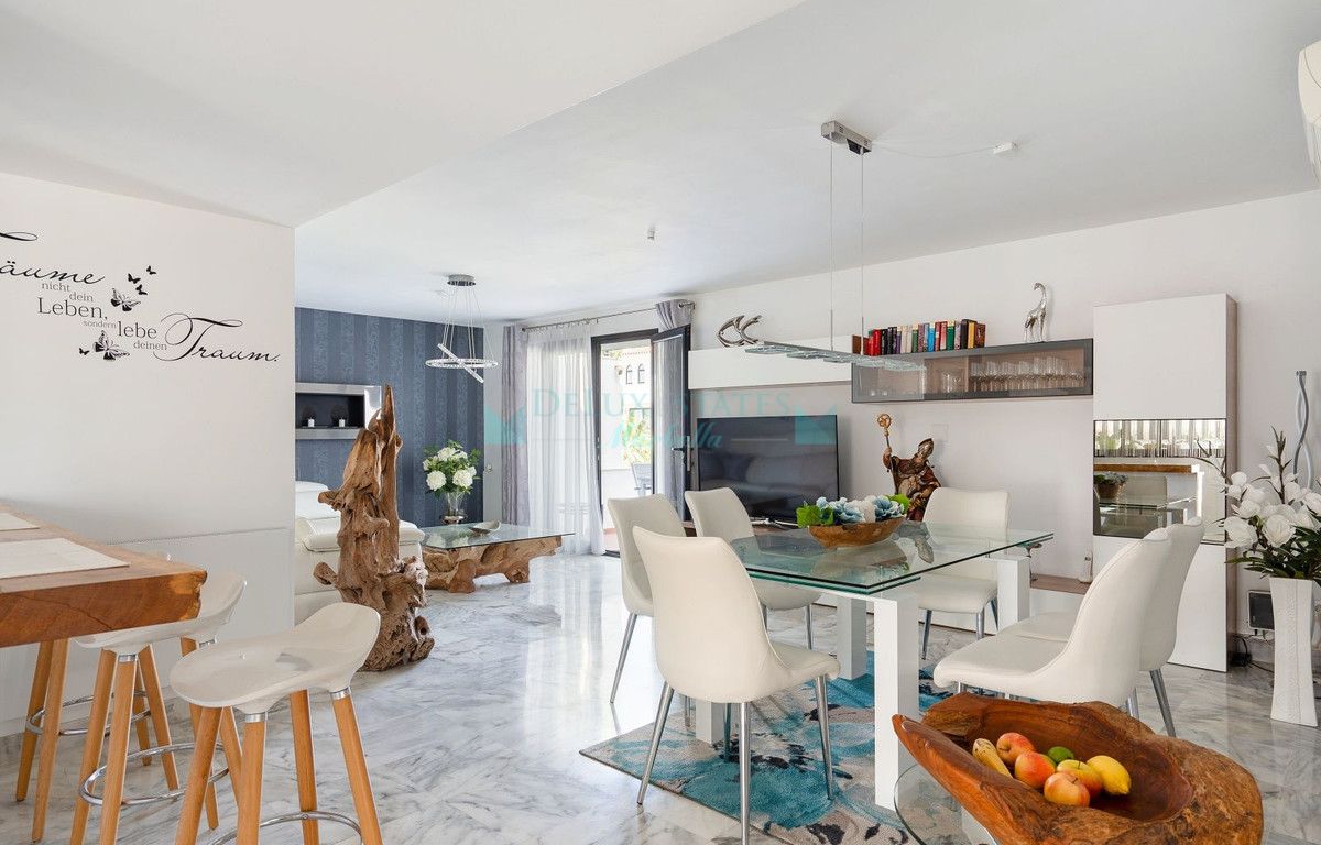 Town House for sale in Costalita, Estepona