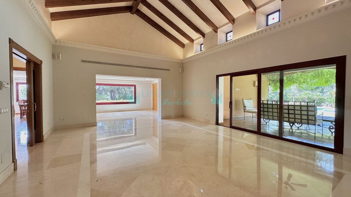Villa for sale in Marbella Golden Mile