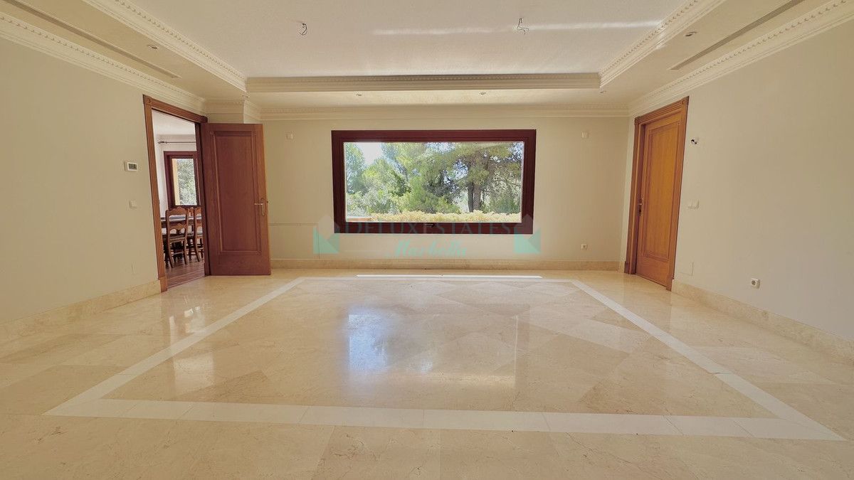 Villa for sale in Marbella Golden Mile