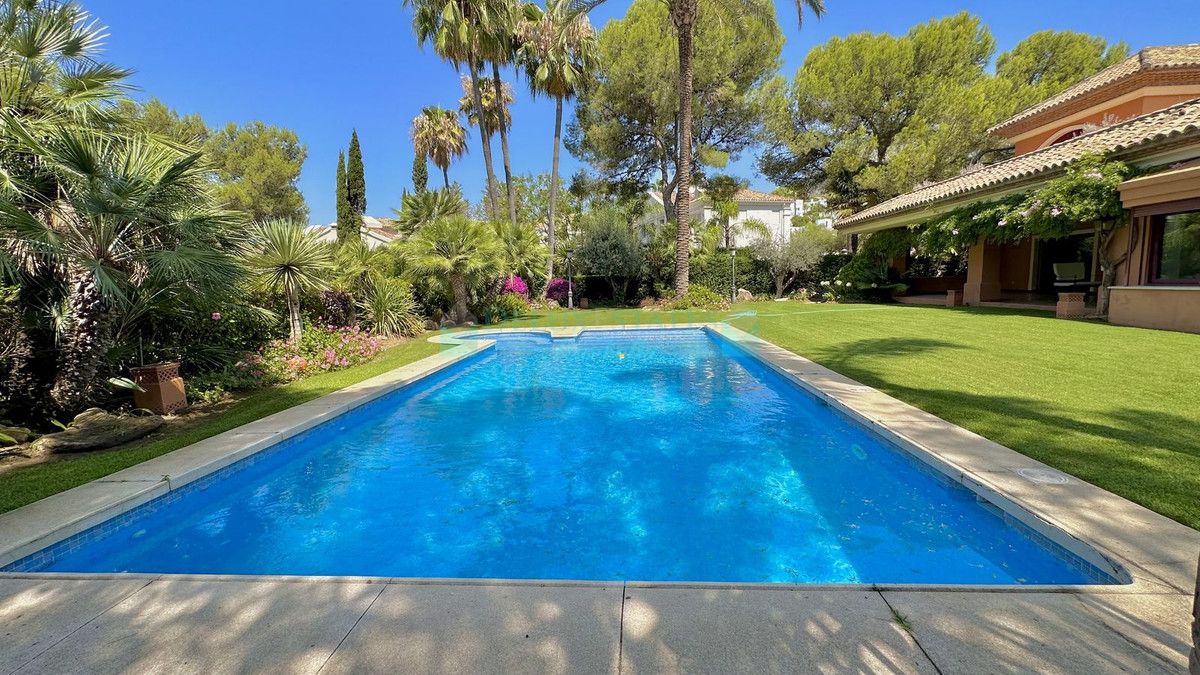 Villa for sale in Marbella Golden Mile