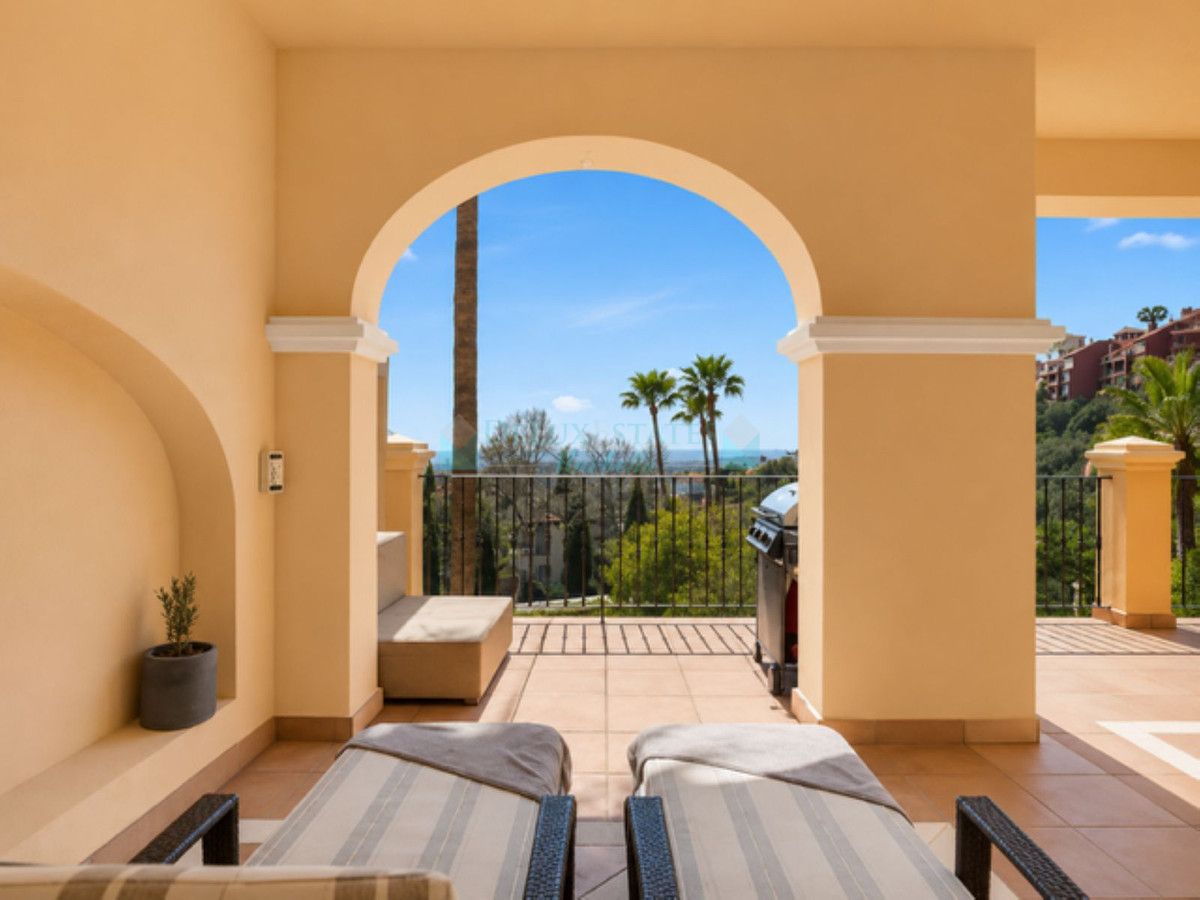 Ground Floor Apartment for sale in La Quinta, Benahavis