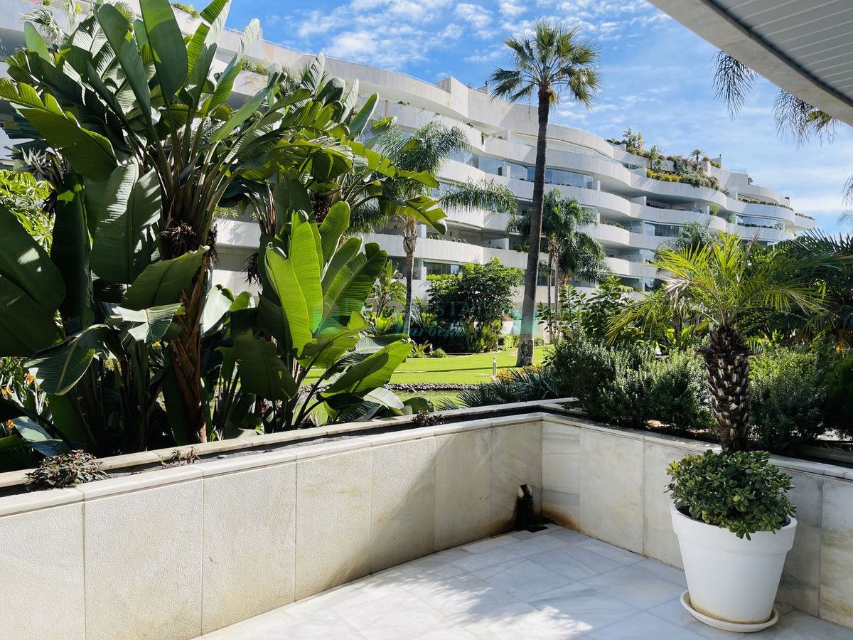 Ground Floor Apartment for rent in Marbella - Puerto Banus