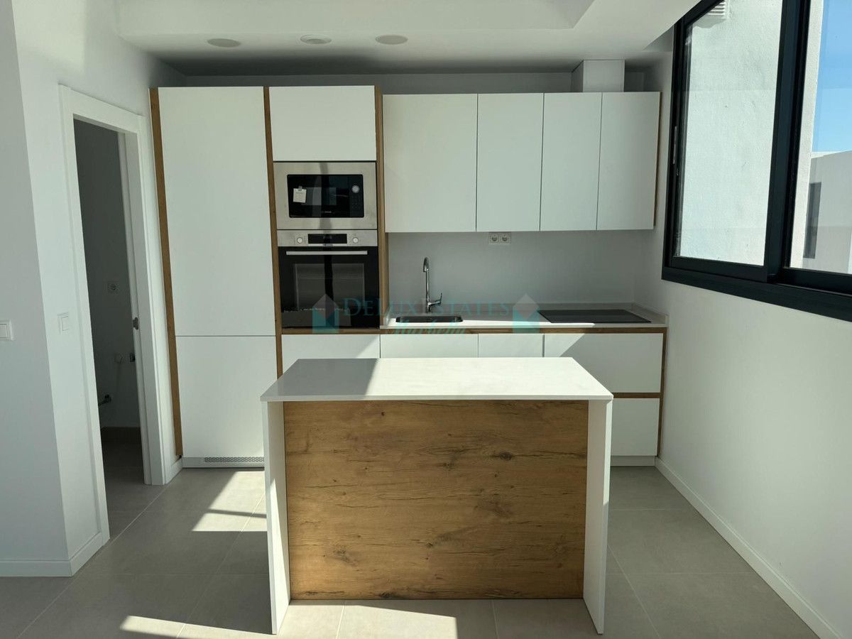 Penthouse for sale in Estepona