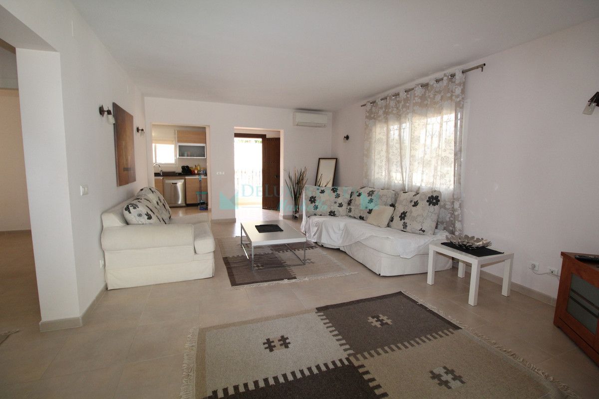 Town House for rent in Nueva Andalucia