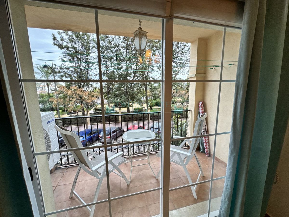 Apartamento en venta en Estepona