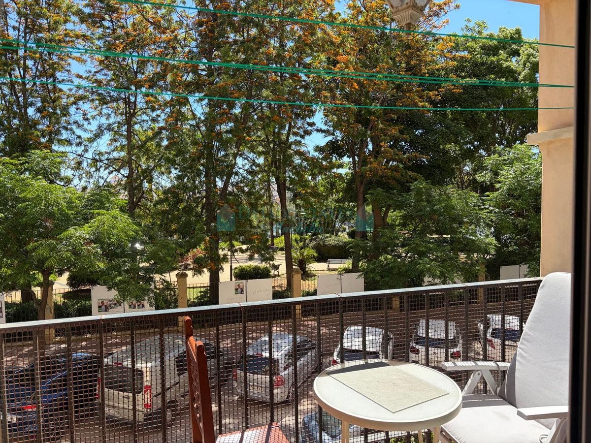 Apartment for sale in Estepona