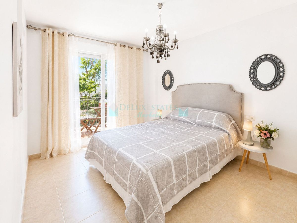 Apartment for sale in Estepona