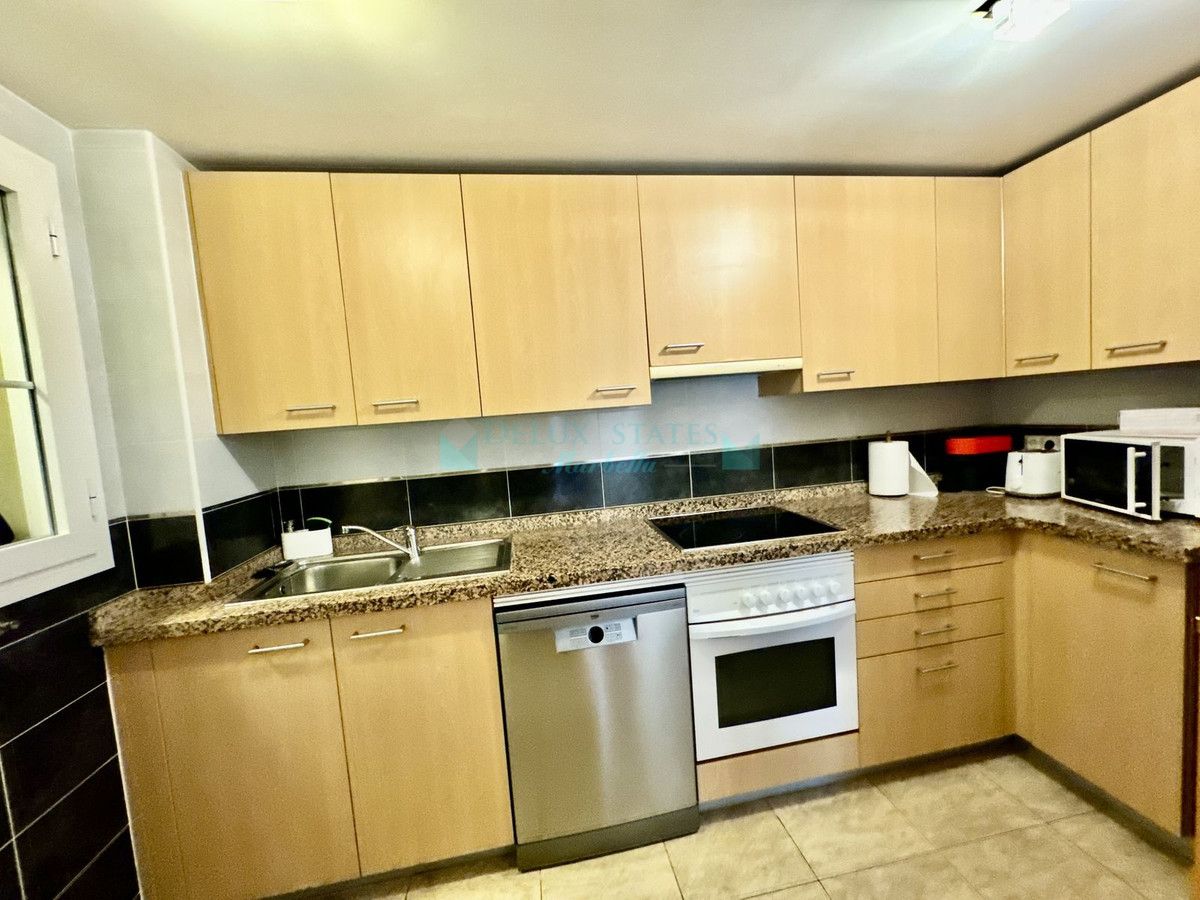 Apartamento en venta en Estepona