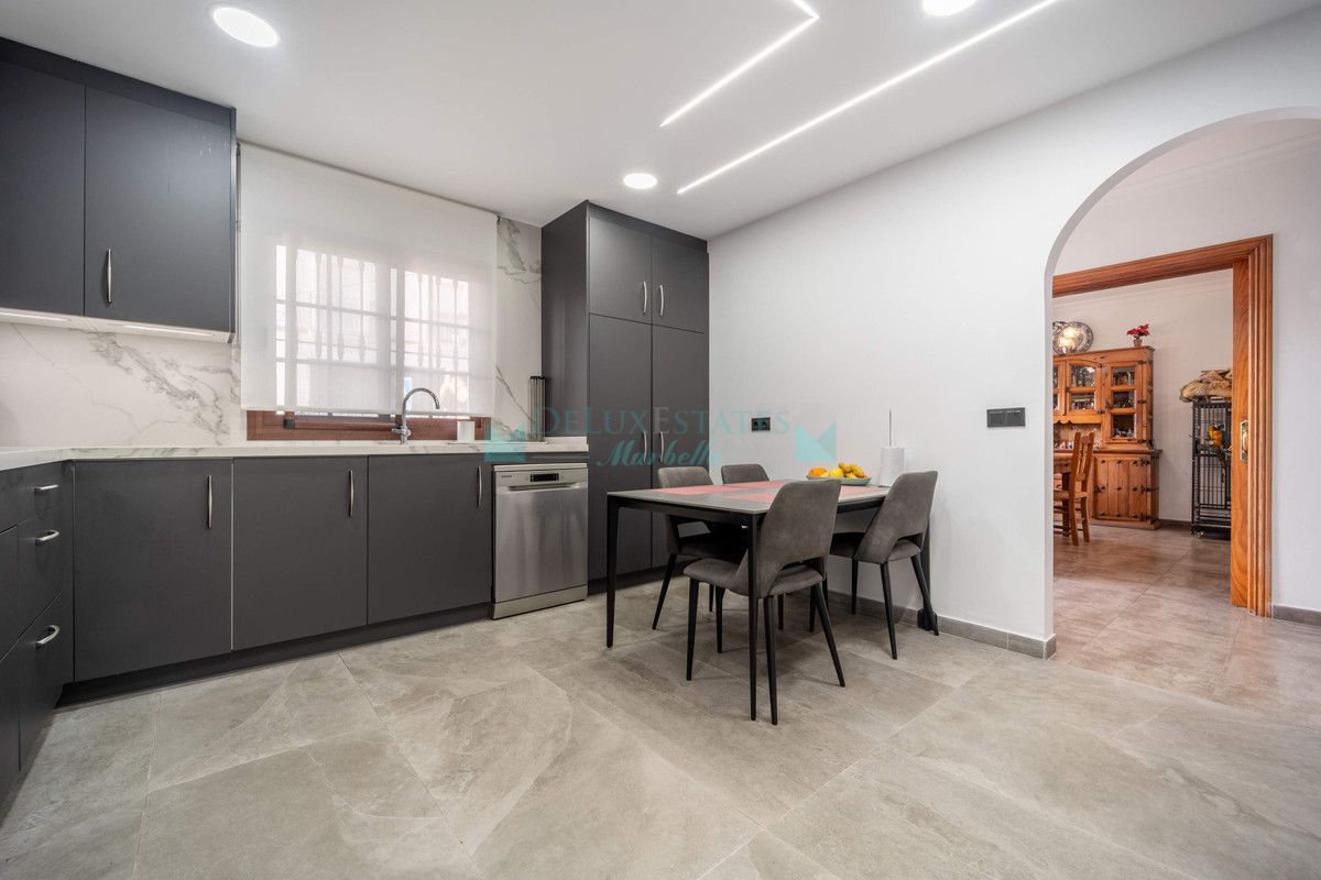 Semi Detached Villa for sale in Estepona