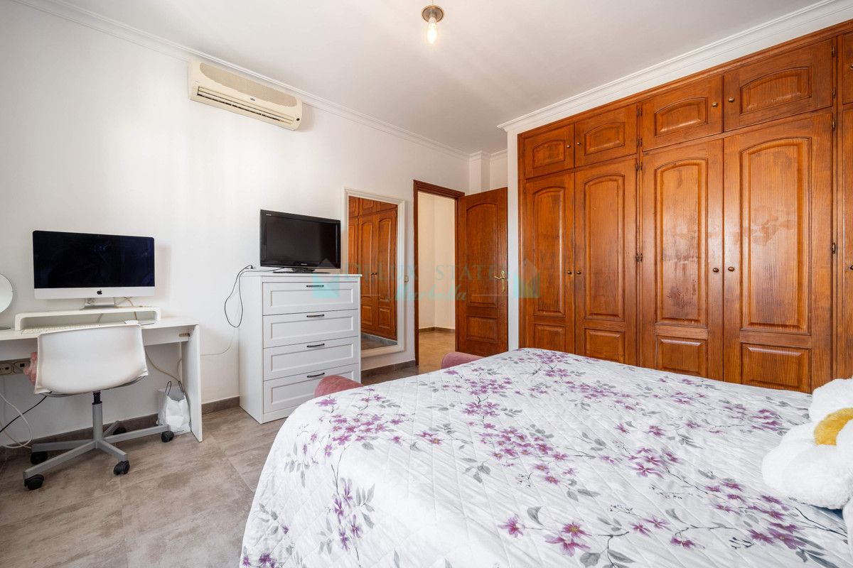 Semi Detached Villa for sale in Estepona
