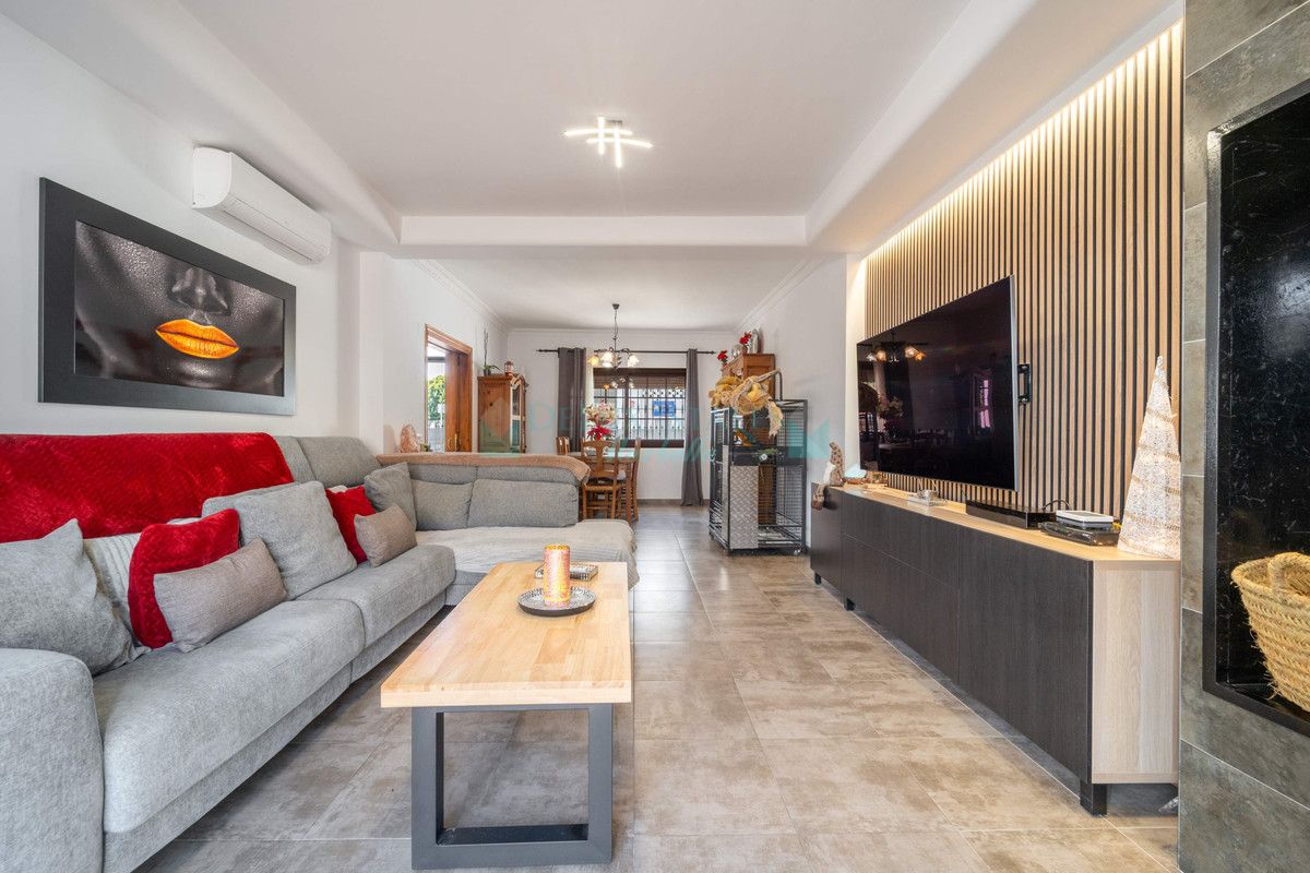 Semi Detached Villa for sale in Estepona