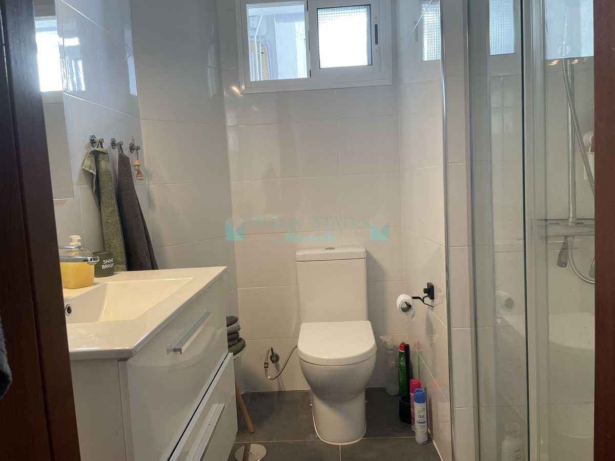 Apartamento en venta en Estepona