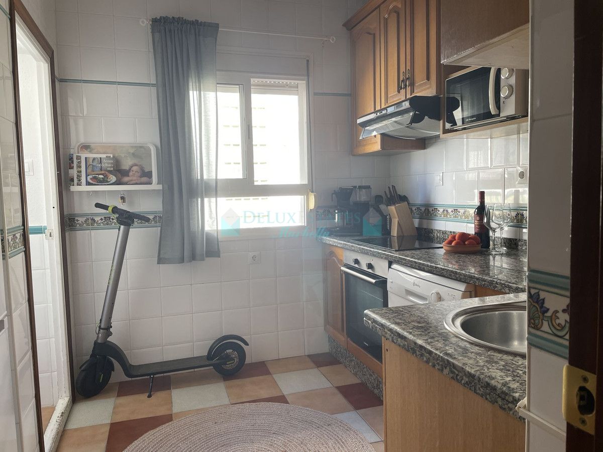 Apartamento en venta en Estepona