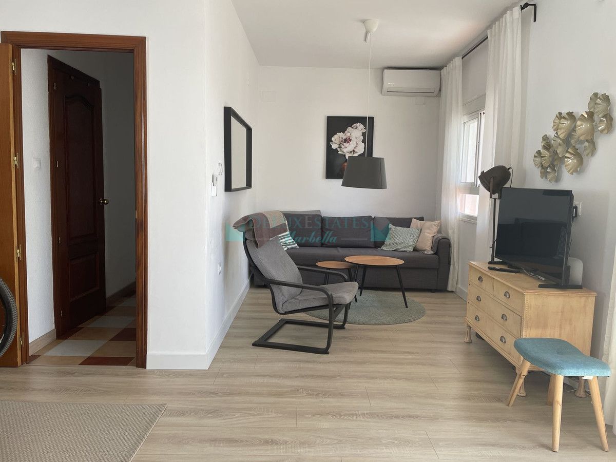 Apartamento en venta en Estepona
