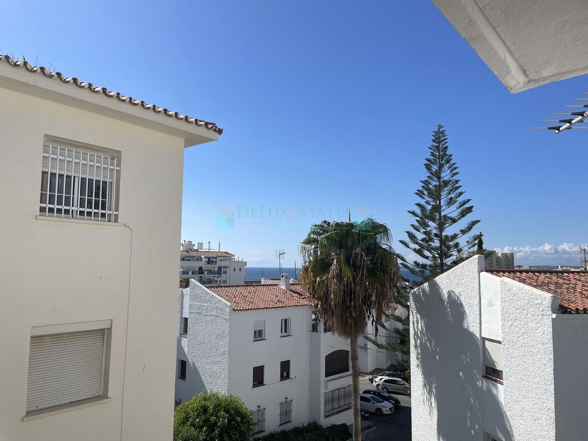 Apartamento en venta en Estepona