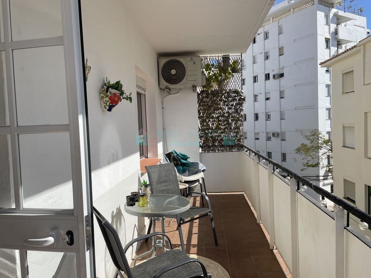 Apartamento en venta en Estepona